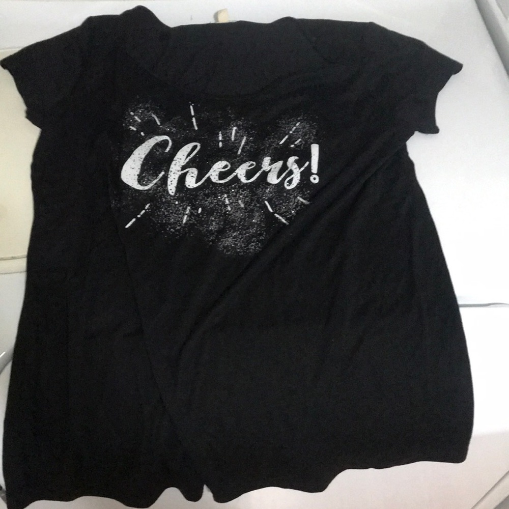 Eyeshadow tee size medium
